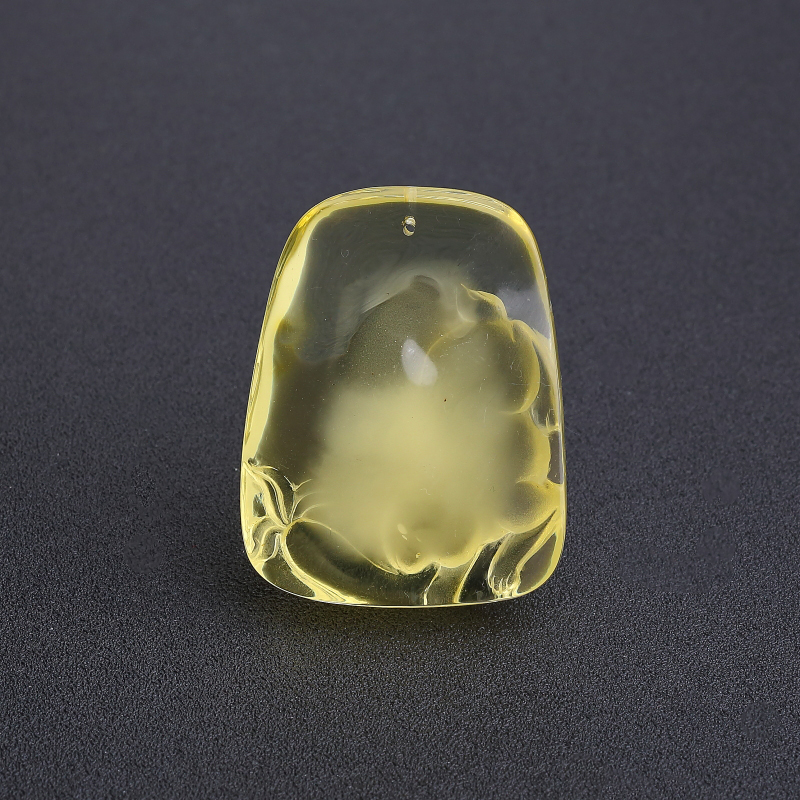 鸡油黄兔子吊坠-红掌柜