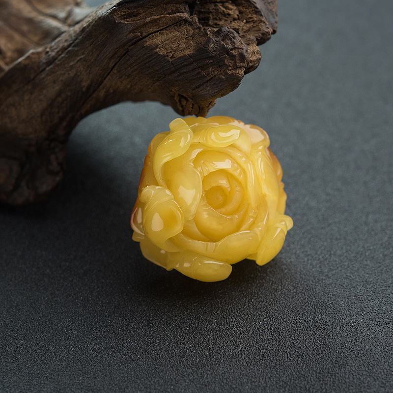 蜜蜡牡丹花吊坠-红掌柜