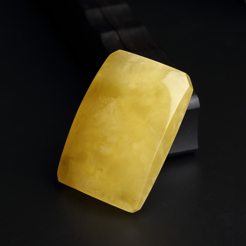 波罗的海鸡油黄蜜蜡无事牌吊坠-红掌柜