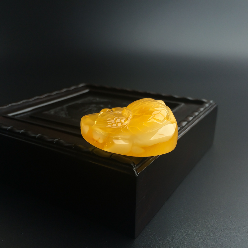 波罗的海天然鸡油黄蜜蜡吊坠-红掌柜