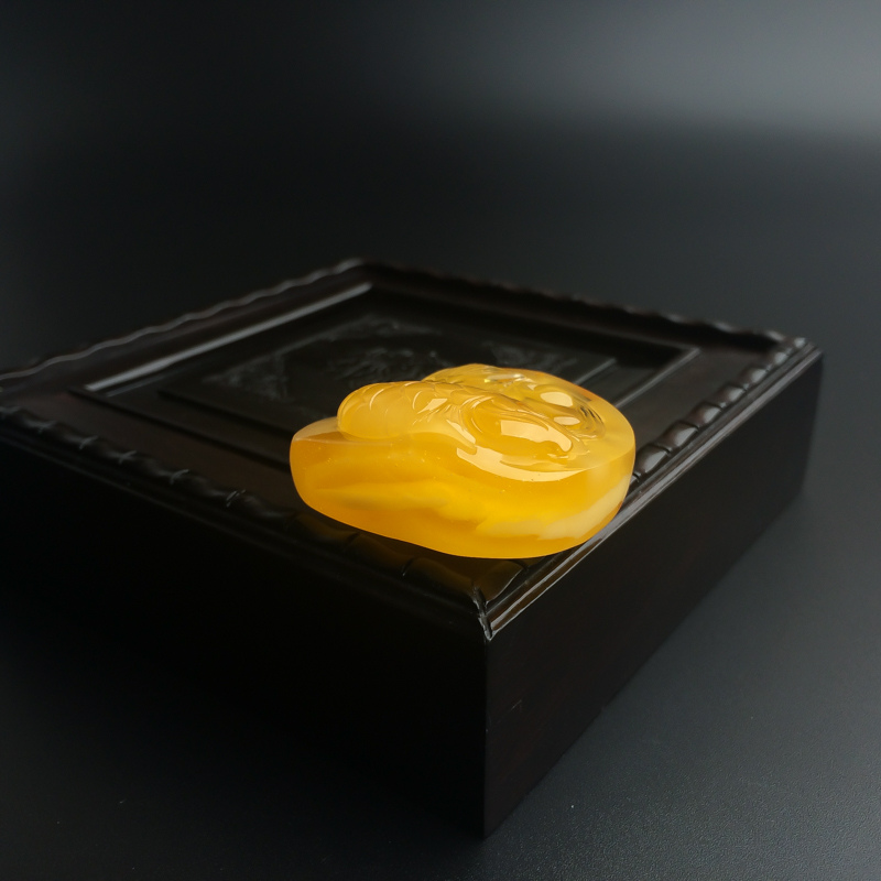 鸡油黄蜜蜡鱼吊坠-红掌柜