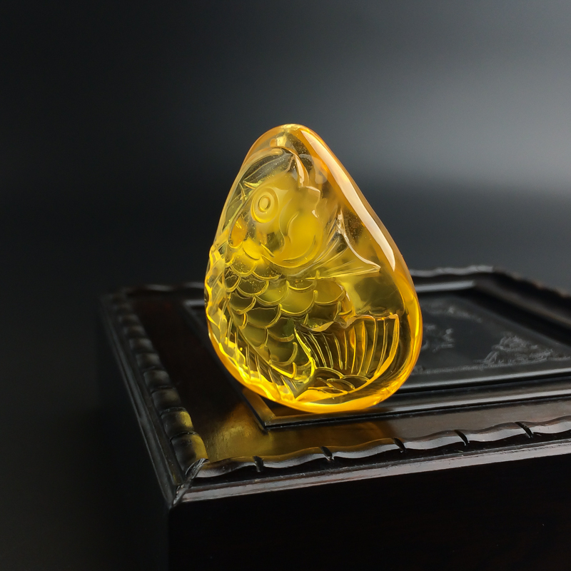 波罗的海金包蜜鸡油黄蜜蜡鱼吊坠-红掌柜