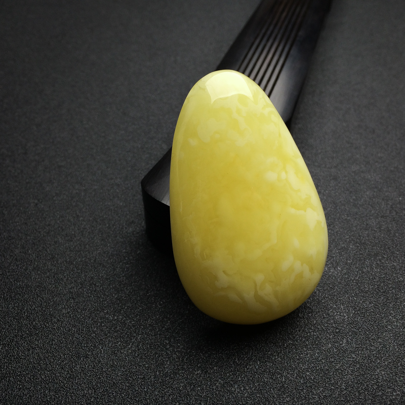 蜜蜡随形吊坠-红掌柜