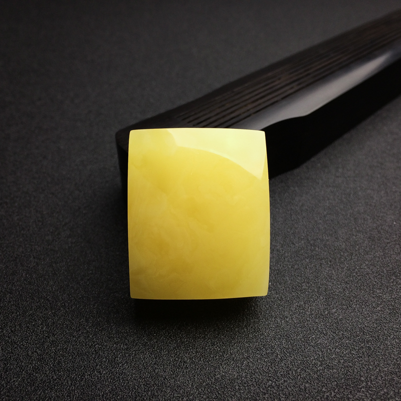 满蜜鸡油黄蜜蜡无事牌吊坠-红掌柜