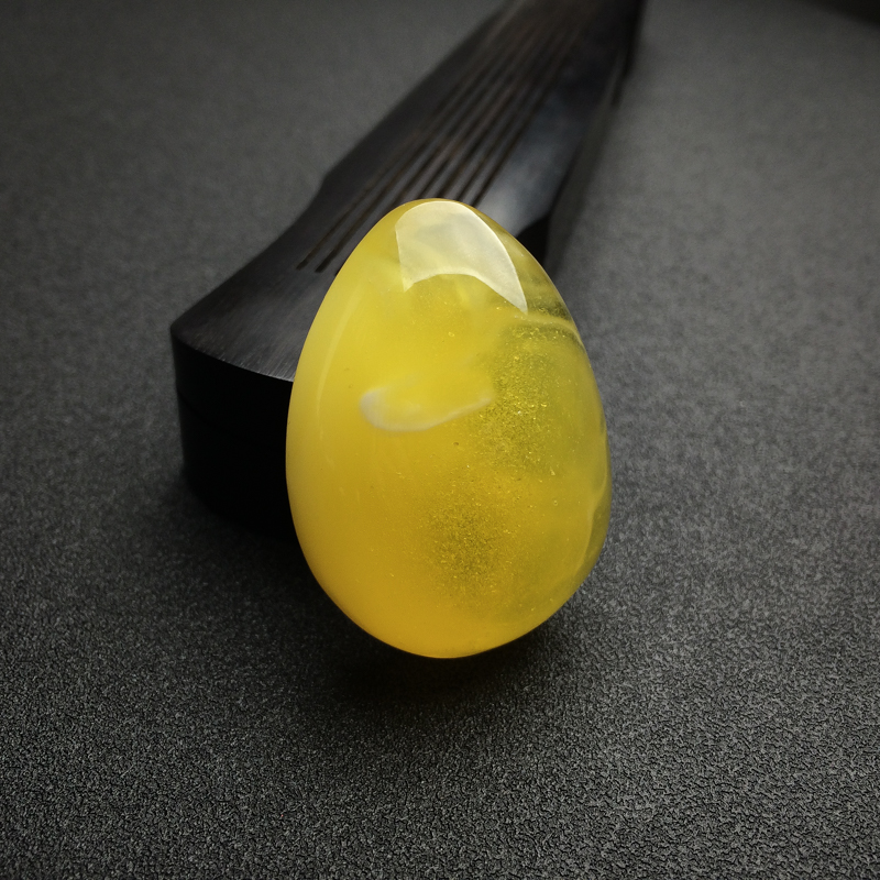 鸡油黄蜜蜡水滴吊坠-红掌柜