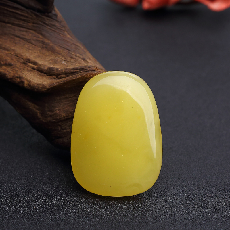 鸡油黄蜜蜡随形吊坠-红掌柜