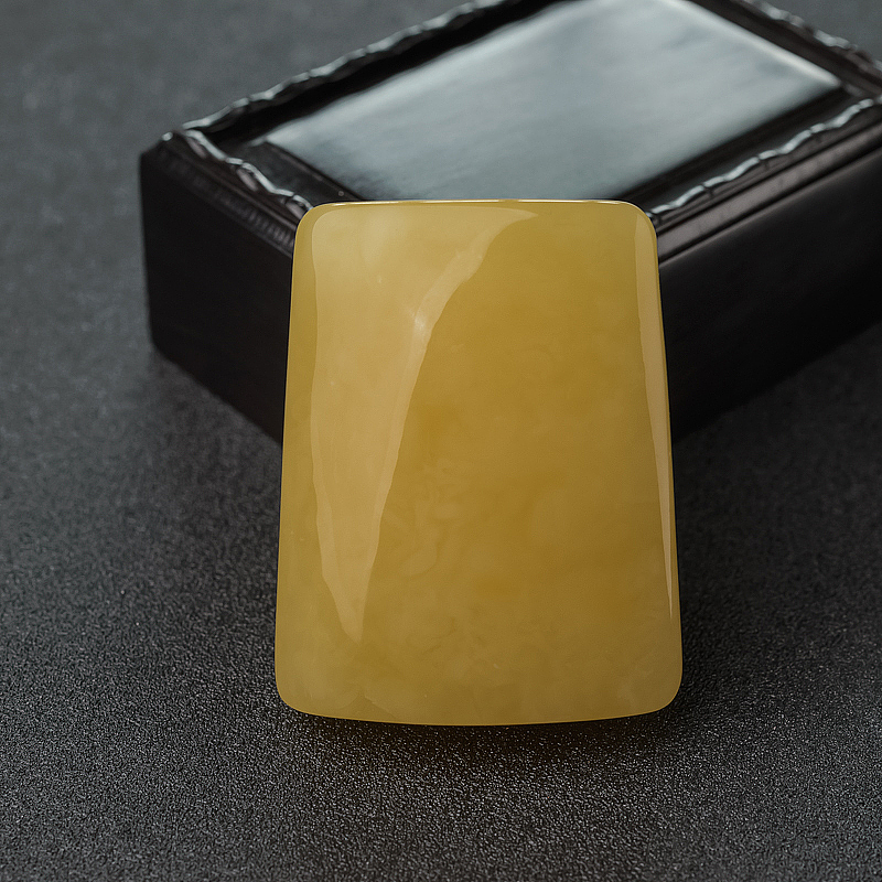 鸡油黄蜜蜡无事牌吊坠-红掌柜