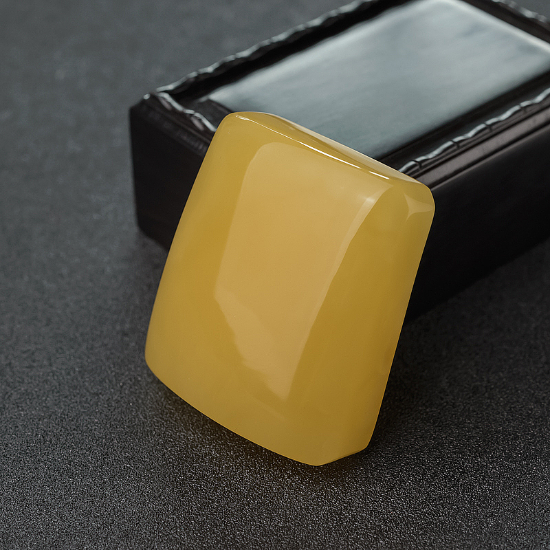 蜜蜡无事牌吊坠-红掌柜