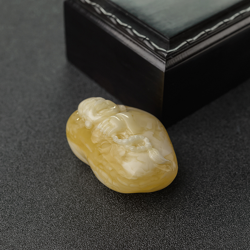 白花蜜蜡吊坠-红掌柜