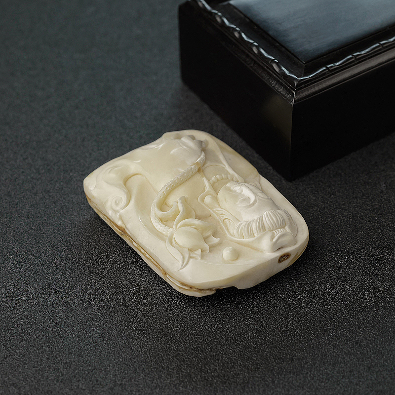 白蜜观音吊坠-红掌柜