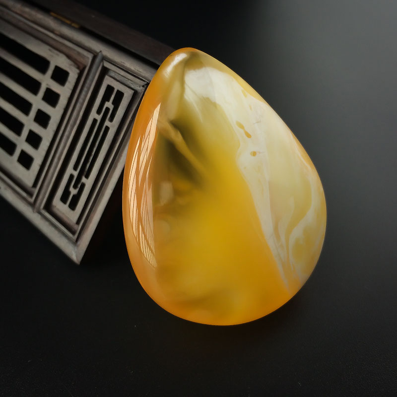 白花蜜水滴吊坠-红掌柜