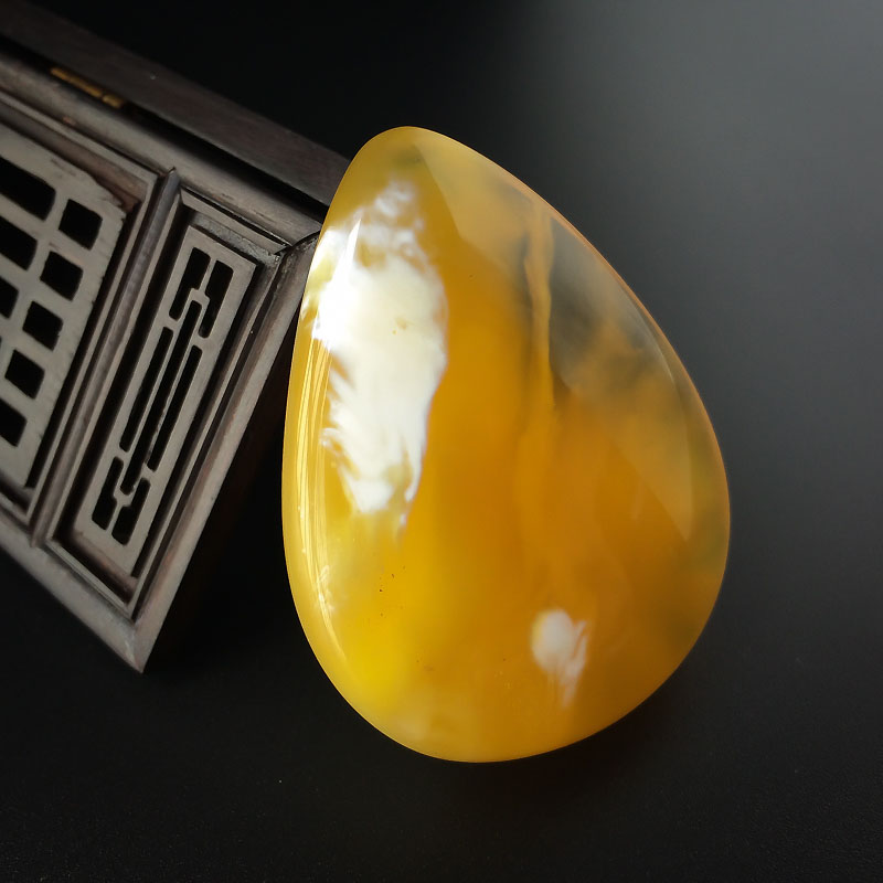 白花蜜吊坠-红掌柜