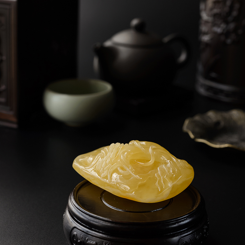 鸡油黄蜜蜡仙鹤-红掌柜