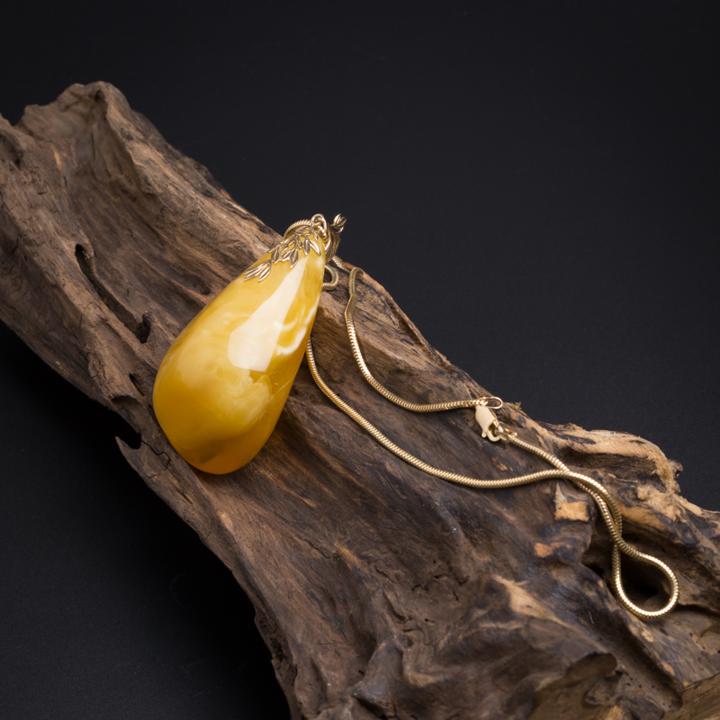 天然14K金镶糖色蜜蜡随形吊坠 - 红掌柜