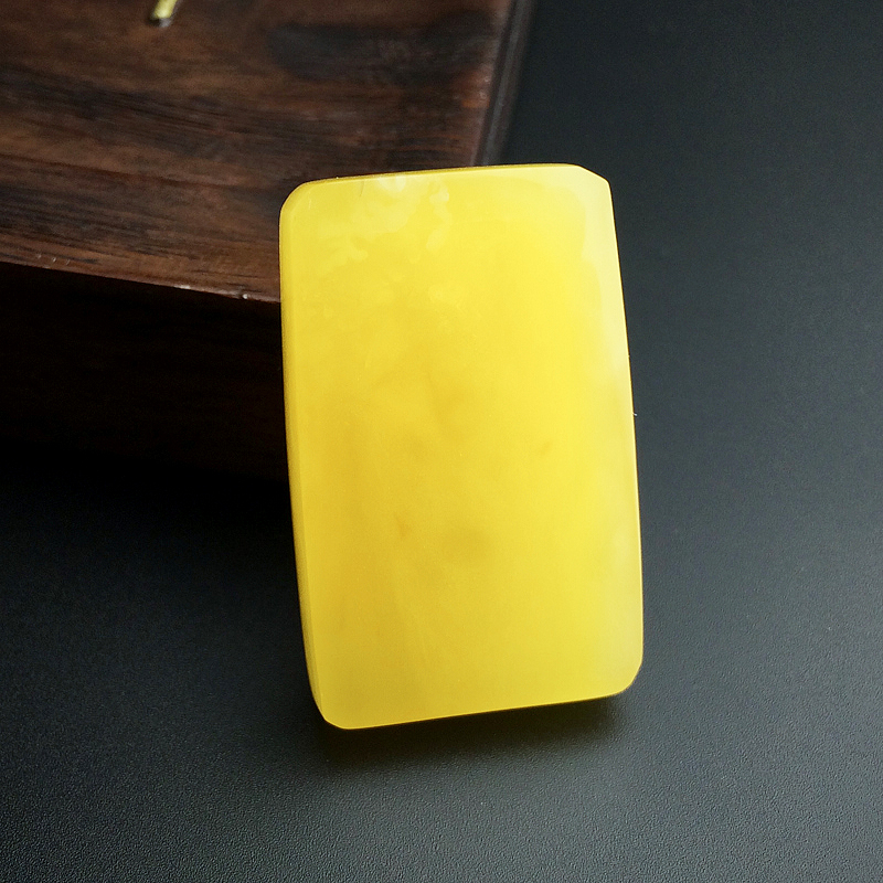 波罗的海天然鸡油黄蜜蜡方牌吊坠 - 红掌柜