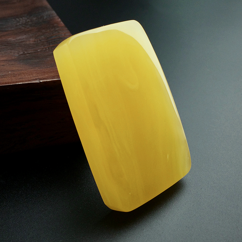 鸡油黄蜜蜡方牌吊坠 - 红掌柜