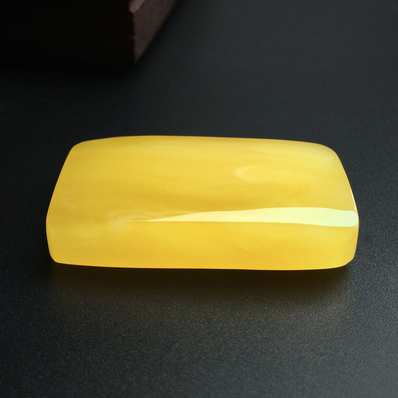 鸡油黄蜜蜡无事牌吊坠 - 红掌柜