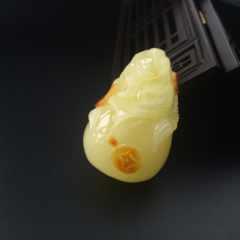 天然满黄蜜蜡钱袋吊坠-红掌柜