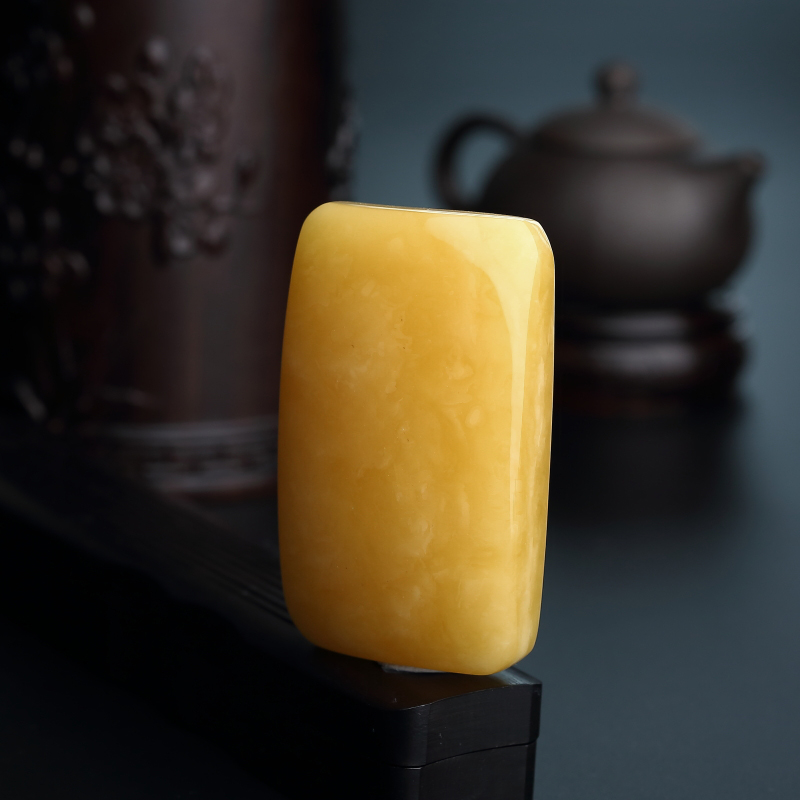 蜜蜡方牌吊坠-红掌柜