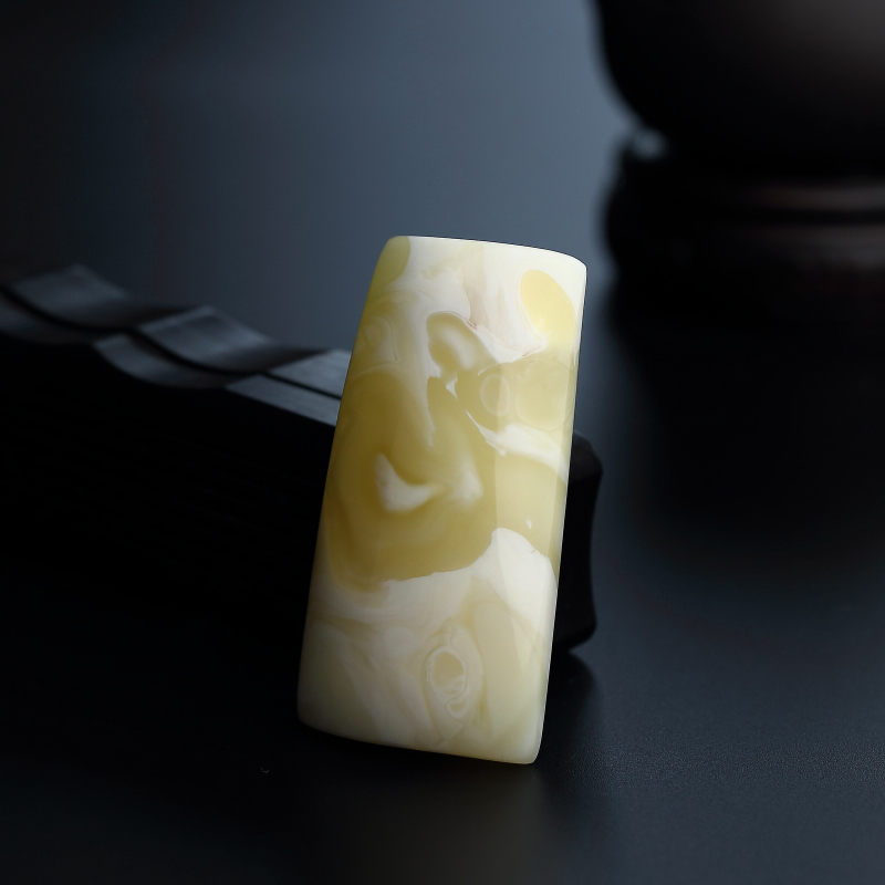 白花蜜吊坠-红掌柜