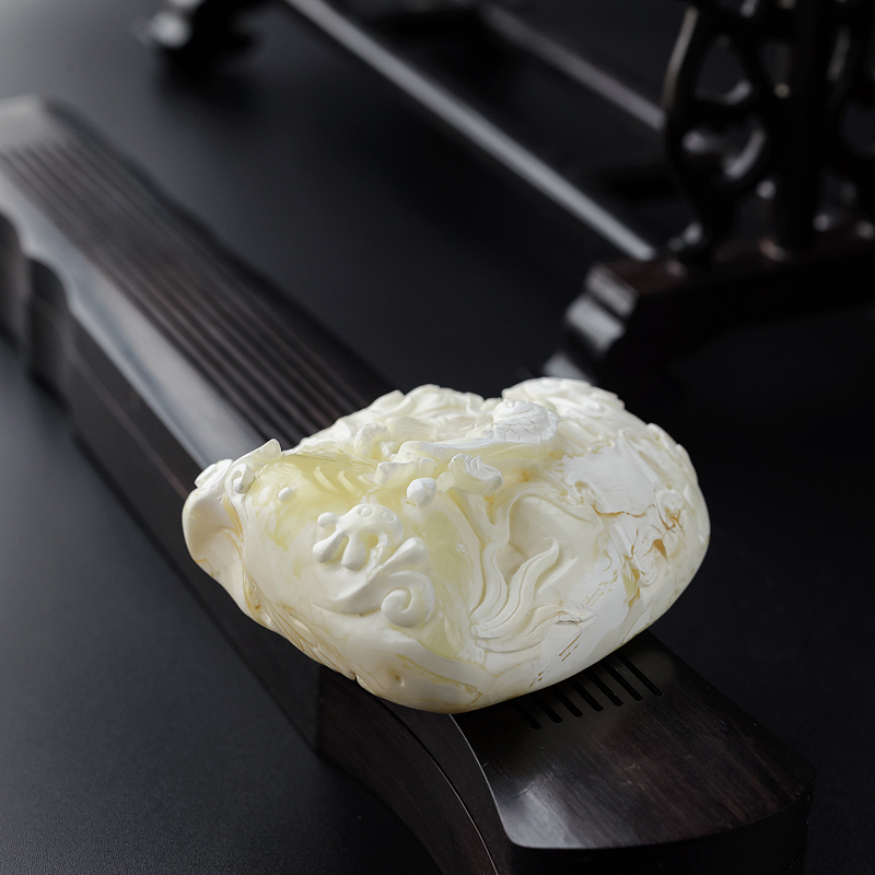 白蜜连年有余吊坠 - 红掌柜