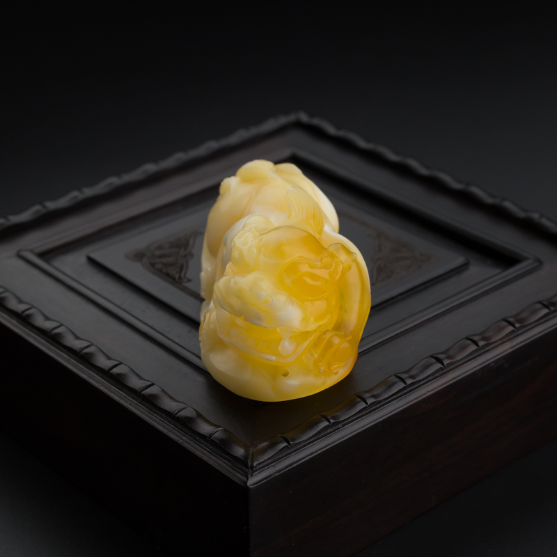 波罗的海天然白花蜜貔貅吊坠 - 红掌柜