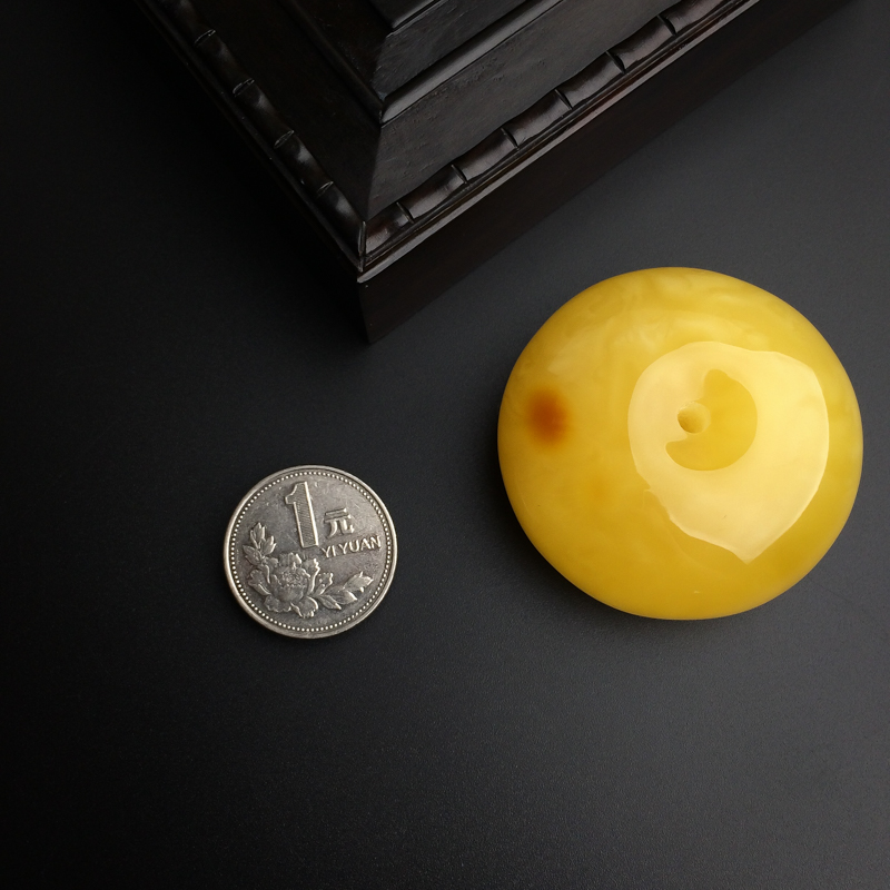 鸡油黄蜜蜡吊坠-红掌柜