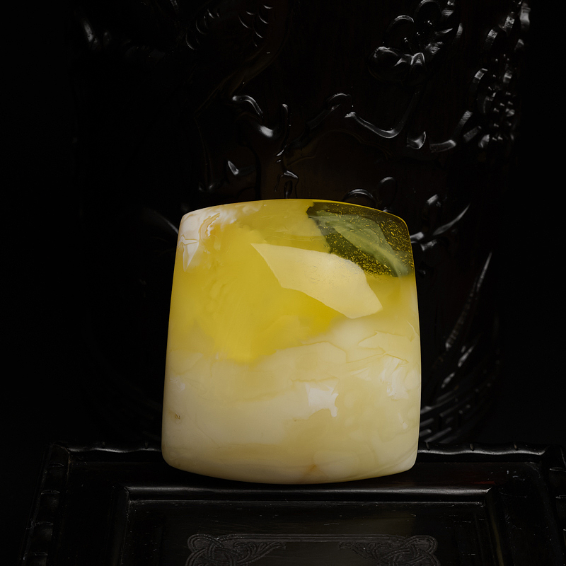 蜜蜡无事牌吊坠-红掌柜