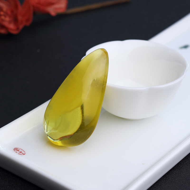 金绞蜜鸡油黄蜜蜡随形吊坠 - 红掌柜