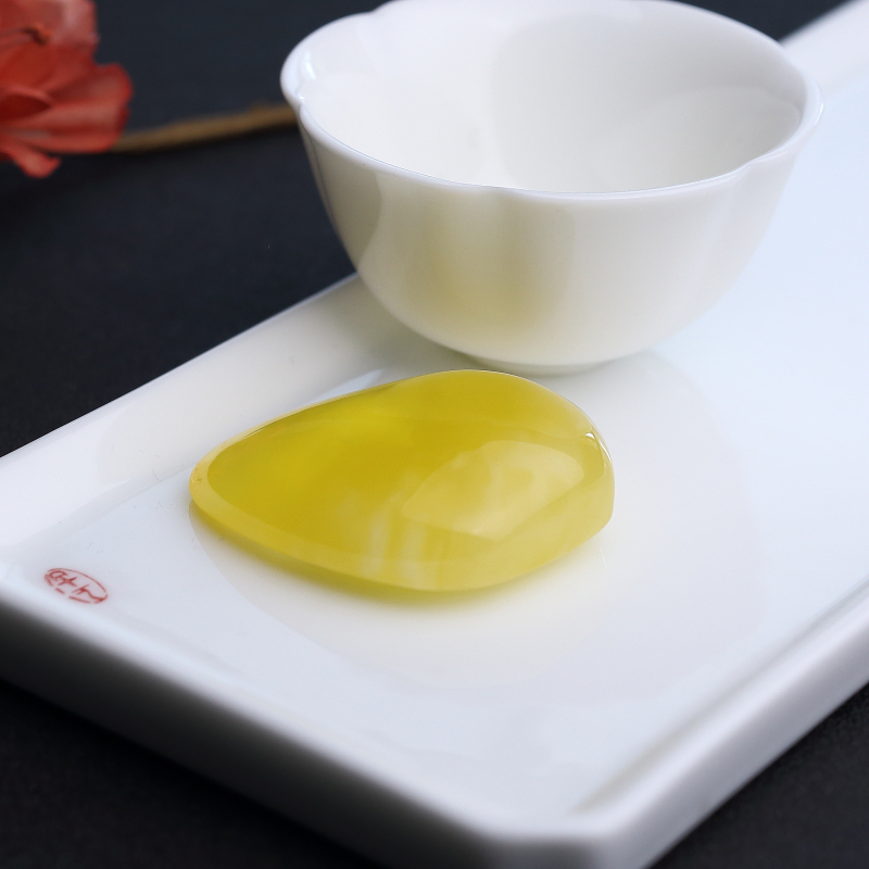 波罗的海天然鸡油黄蜜蜡随形吊坠 - 红掌柜