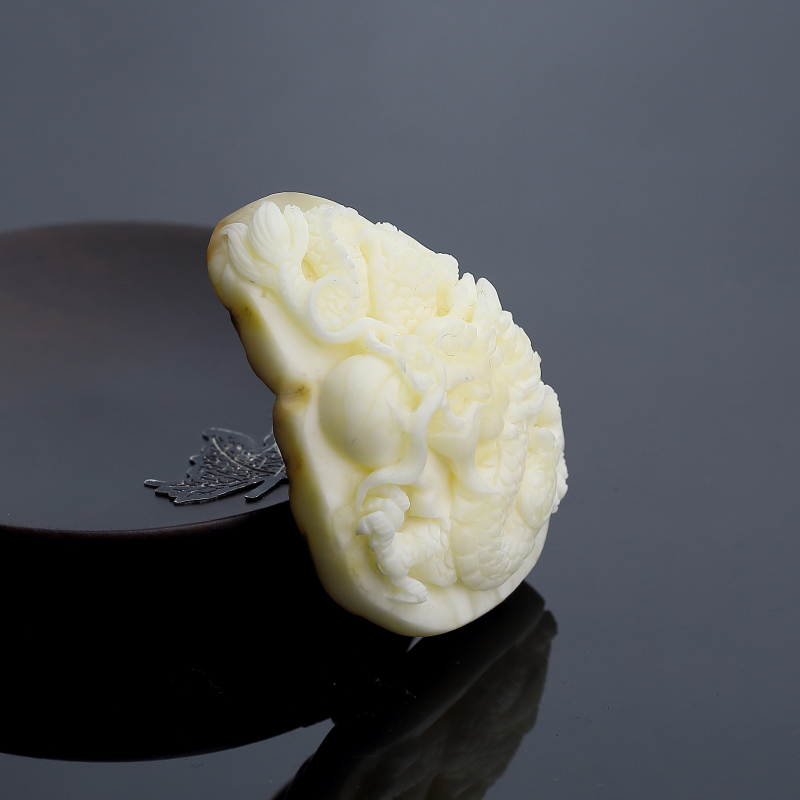 波罗的海带皮象牙白白蜜龙吊坠-红掌柜