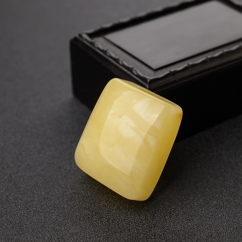 蜜蜡无事牌吊坠-红掌柜