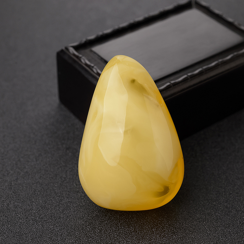 鸡油黄金绞蜜随形吊坠-红掌柜