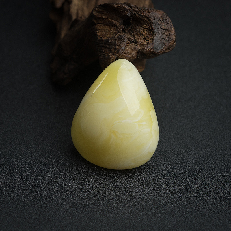 波罗的海白花蜜蜡随形吊坠-红掌柜