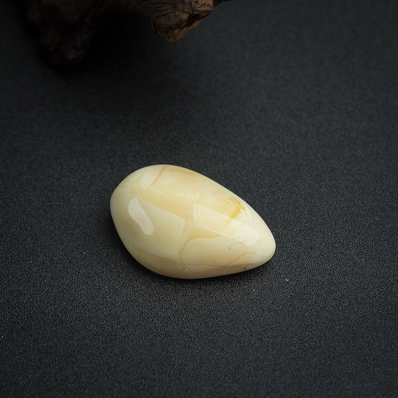 白花蜜蜡随形吊坠-红掌柜