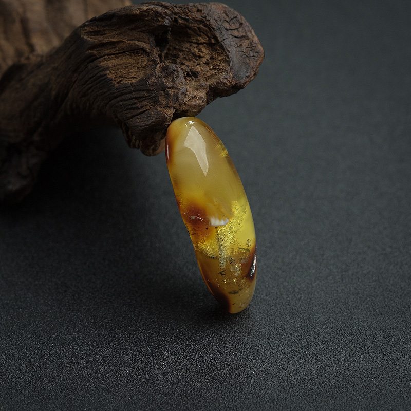 波罗的海金绞蜜随形吊坠-红掌柜