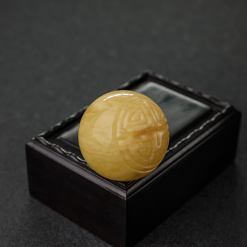 37.5mm蜜蜡寿纹圆珠-红掌柜