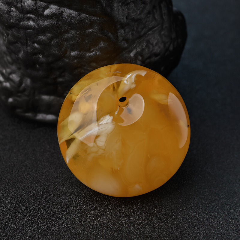 鸡油黄金绞蜜平安扣-红掌柜