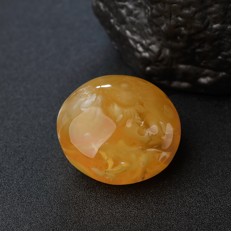 鸡油黄蜜蜡平安扣吊坠-红掌柜