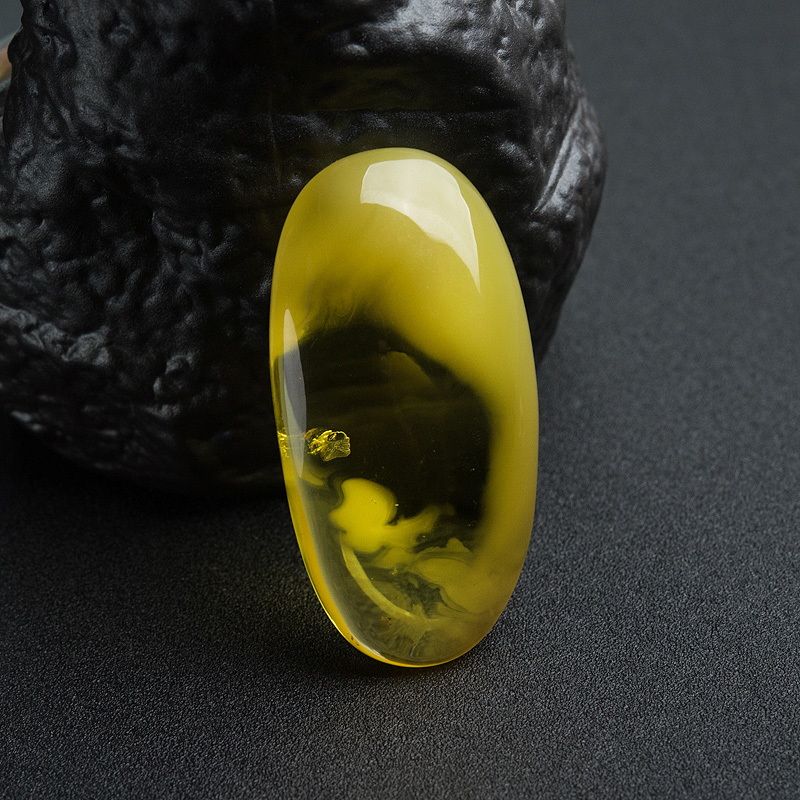 天然鸡油黄金绞蜜随形吊坠-红掌柜