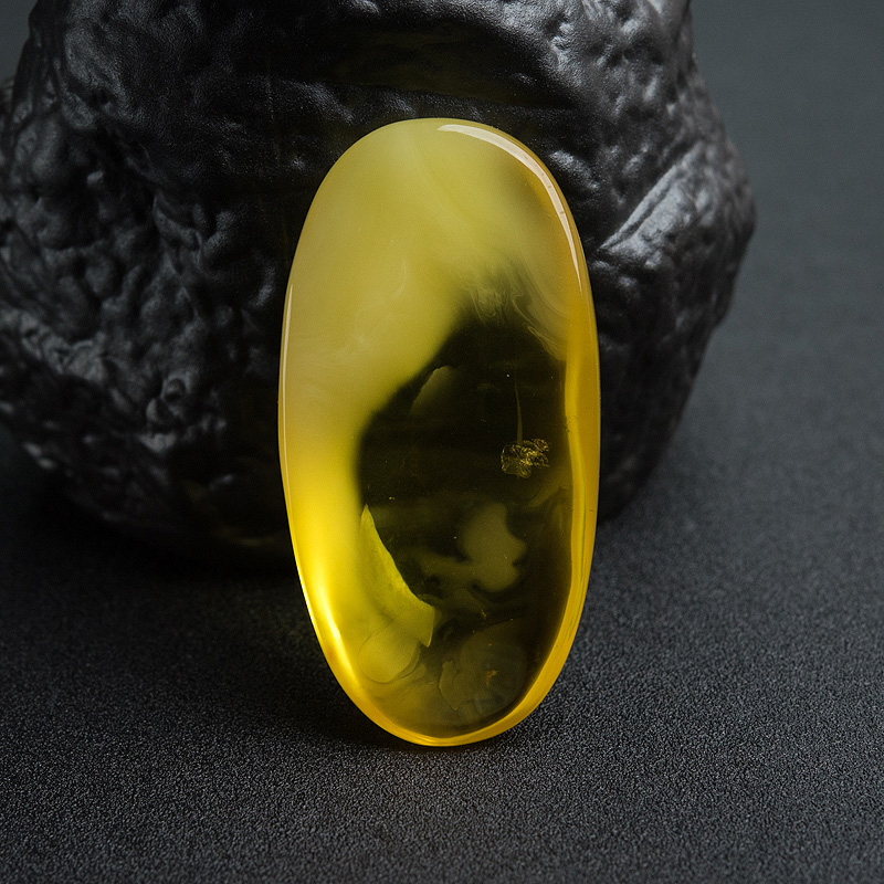 金绞蜜随形吊坠-红掌柜