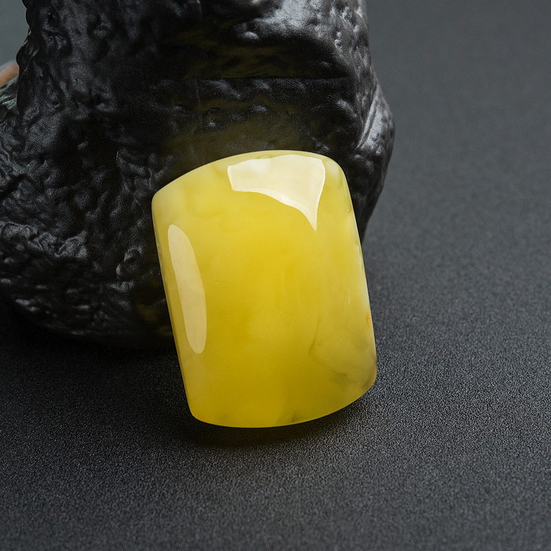 天然蜜蜡无事牌吊坠-红掌柜