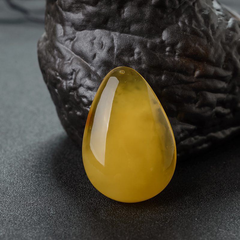 鸡油黄金绞蜜随形吊坠-红掌柜