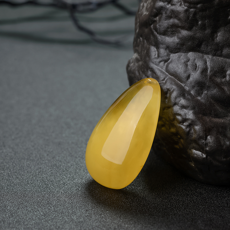 金绞蜜随形吊坠-红掌柜