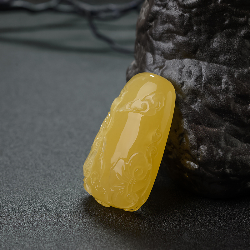 蜜蜡福在眼前吊坠-红掌柜