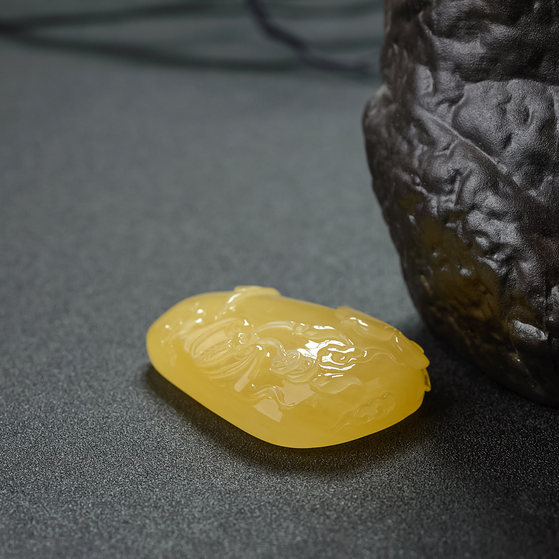 天然鸡油黄蜜蜡福在眼前吊坠-红掌柜