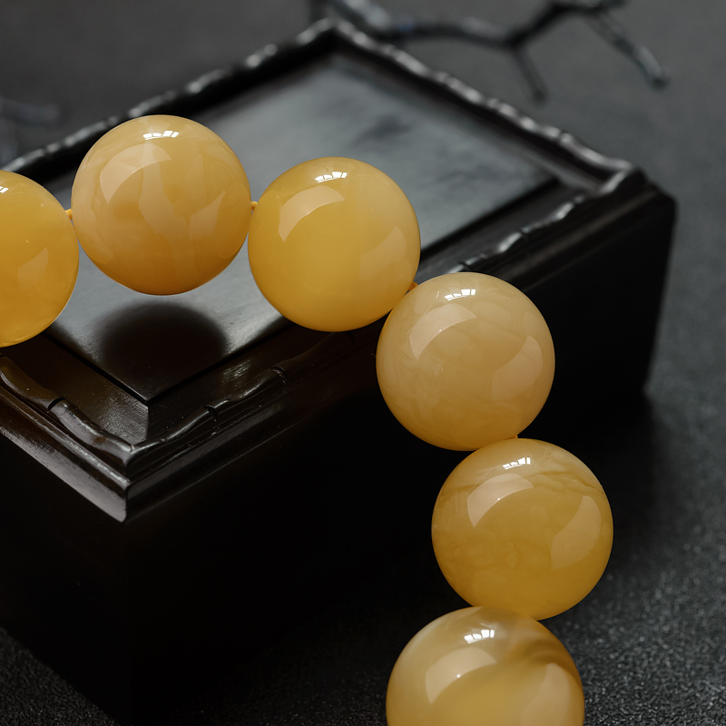 俄罗斯白花蜜蜜蜡手串-红掌柜