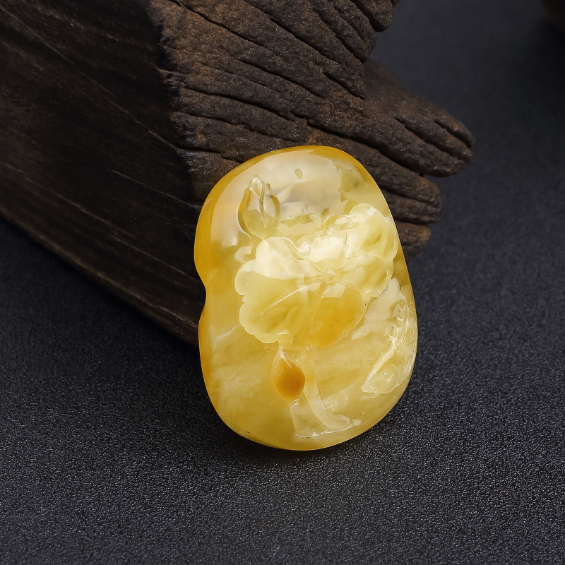 波罗的海鸡油黄蜜蜡连年有余吊坠-红掌柜