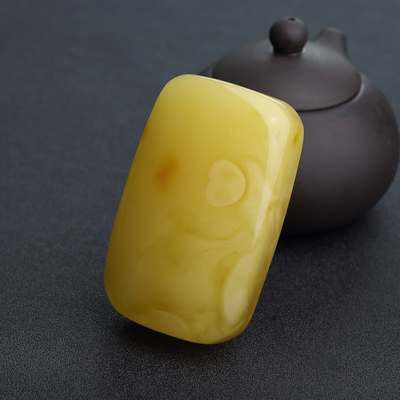 波罗的海鸡油黄蜜蜡无事牌吊坠-红掌柜