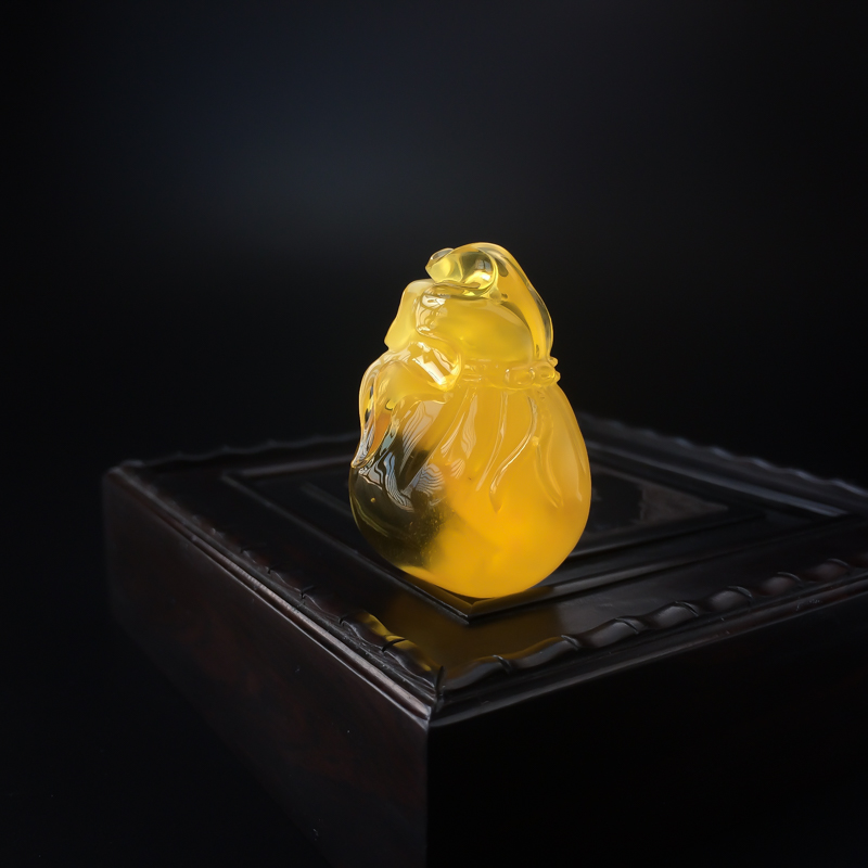 金包蜜鸡油黄蜜蜡钱袋吊坠 - 红掌柜